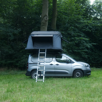 ROOF SPACE 4 - Dachzelt